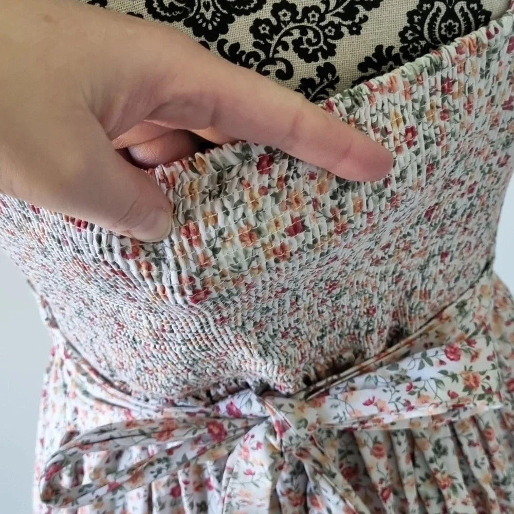 CKM, floral dress, tie waist, elastic back, adjustable straps, approx size 10 - Picture 5 of 9
